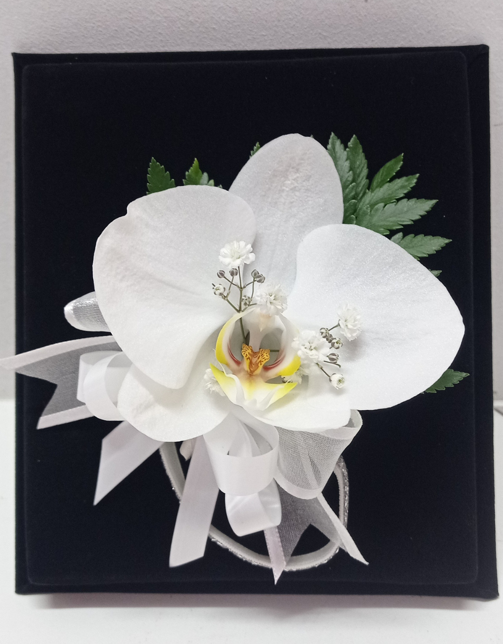 corsage orquidea blanca